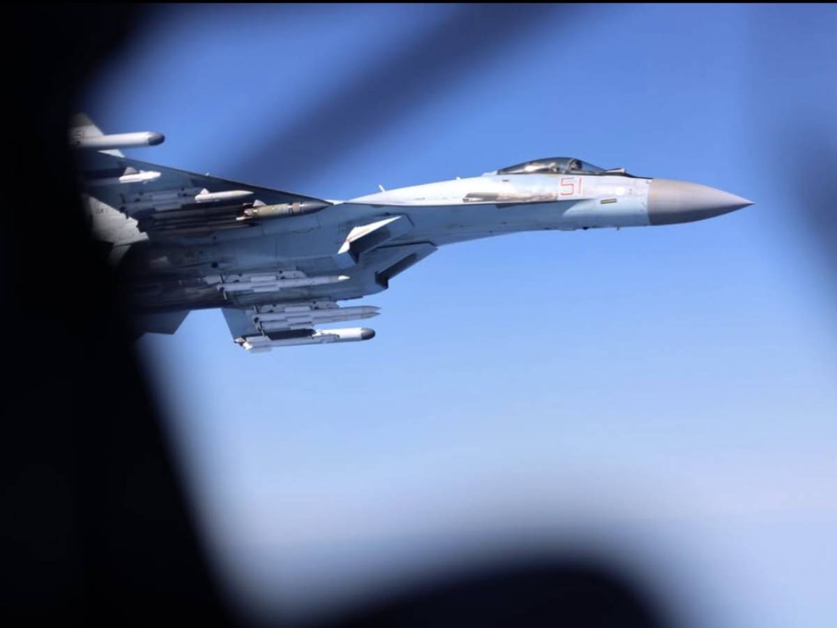 caccia russi a sei metri dall8217aereo spia britannico il duello lungo i confini nato da Ilgiornale.it caccia russi a sei metri dall8217aereo spia britannico il duello lungo i confini nato