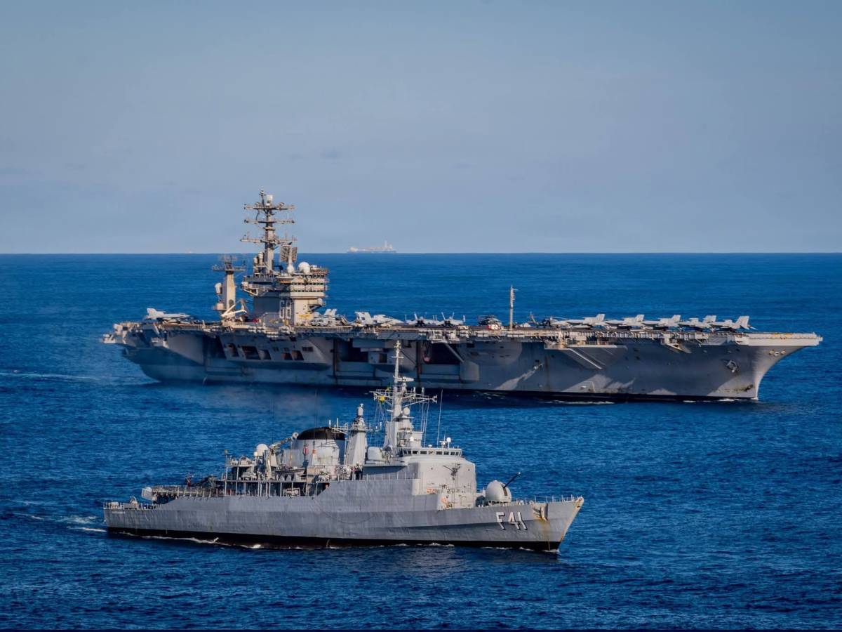 caccia f a 18 guerra elettronica e marines tutta la potenza di fuoco della portaerei nimitz da Ilgiornale.it caccia f a 18 guerra elettronica e marines tutta la potenza di fuoco della portaerei nimitz