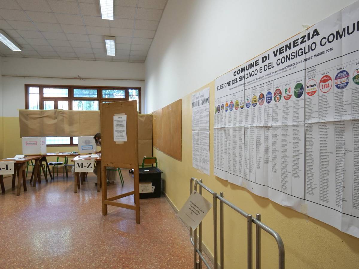 elezioni amministrative si vota in 894 comuni seggi aperti dalle 7 alle 23 da Ilgiornale.it elezioni amministrative si vota in 894 comuni seggi aperti dalle 7 alle 23
