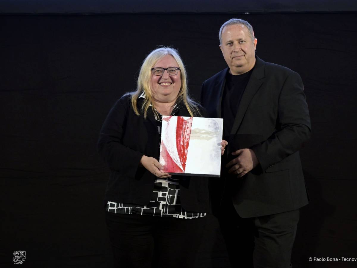 ivana faccioli riceve il premio internazionale tecnovisionarie 2026 da Ilgiornale.it ivana faccioli riceve il premio internazionale tecnovisionarie 2026