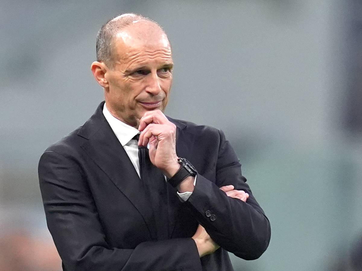 napoli cambia tutto arriva allegri pronto un biennale da Ilgiornale.it napoli cambia tutto arriva allegri pronto un biennale