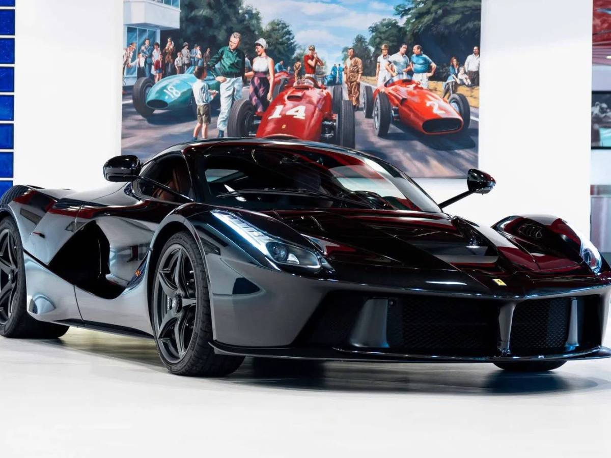 all8217asta la ferrari di felipe massa firmata da montezemolo quanto vale da Ilgiornale.it all8217asta la ferrari di felipe massa firmata da montezemolo quanto vale