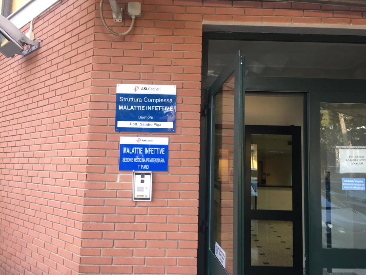 cagliari paura per un sospetto caso di ebola 200 sintomatico da Ilgiornale.it cagliari paura per un sospetto caso di ebola 200 sintomatico