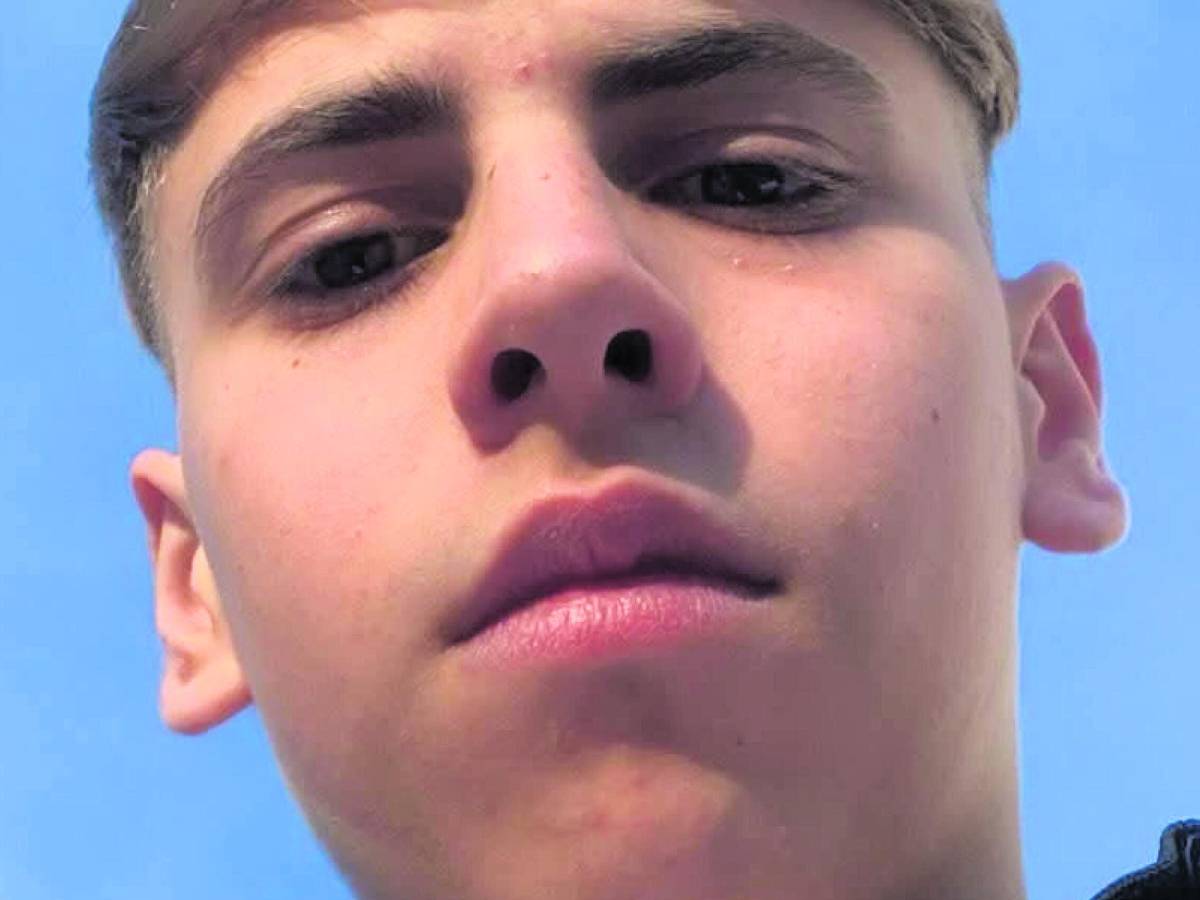 l auto fugge all alt muore un 16enne tutti i ragazzi a bordo minorenni e ubriachi da Ilgiornale.it l auto fugge all alt muore un 16enne tutti i ragazzi a bordo minorenni e ubriachi