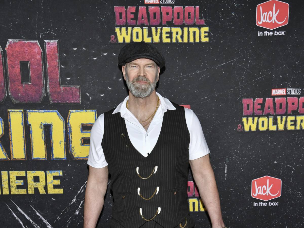 ho un tumore al seno la confessione di tyler mane attore di x man da Ilgiornale.it ho un tumore al seno la confessione di tyler mane attore di x man