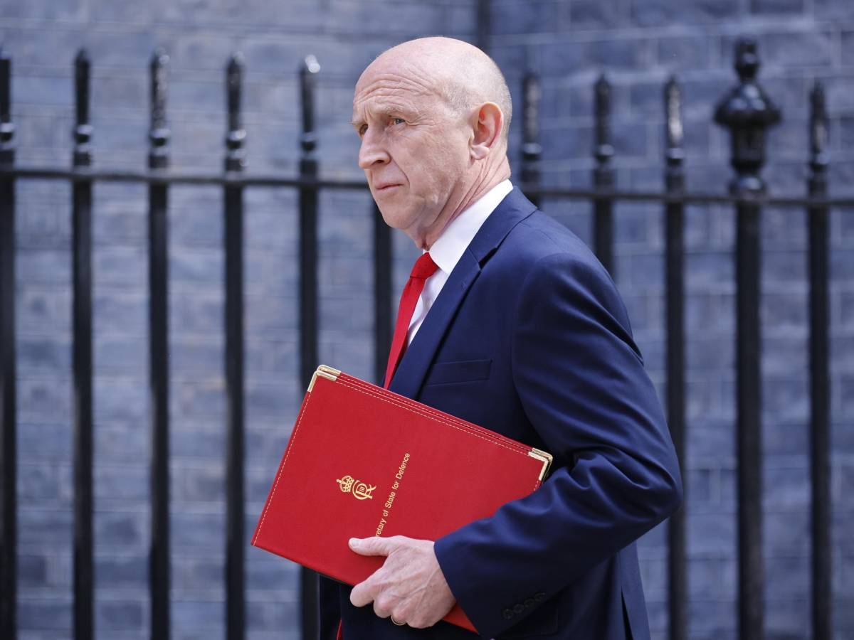 li ministro della difesa britannico lascia e attacca starmer non protegge la nazione da Ilgiornale.it li ministro della difesa britannico lascia e attacca starmer non protegge la nazione
