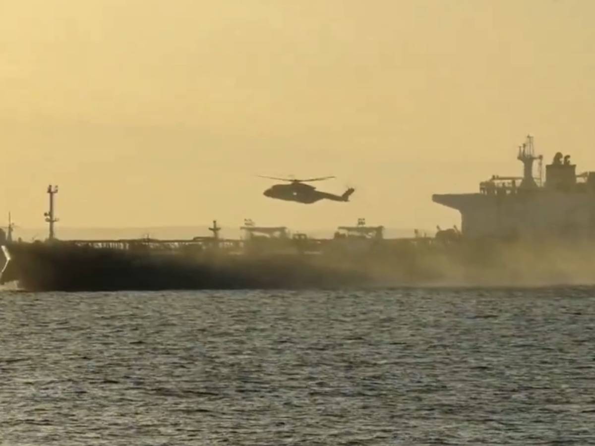 il blitz dei royal marines e il sequestro della nave russa cos 232 successo nel canale della manica da Ilgiornale.it il blitz dei royal marines e il sequestro della nave russa cos 232 successo nel canale della manica