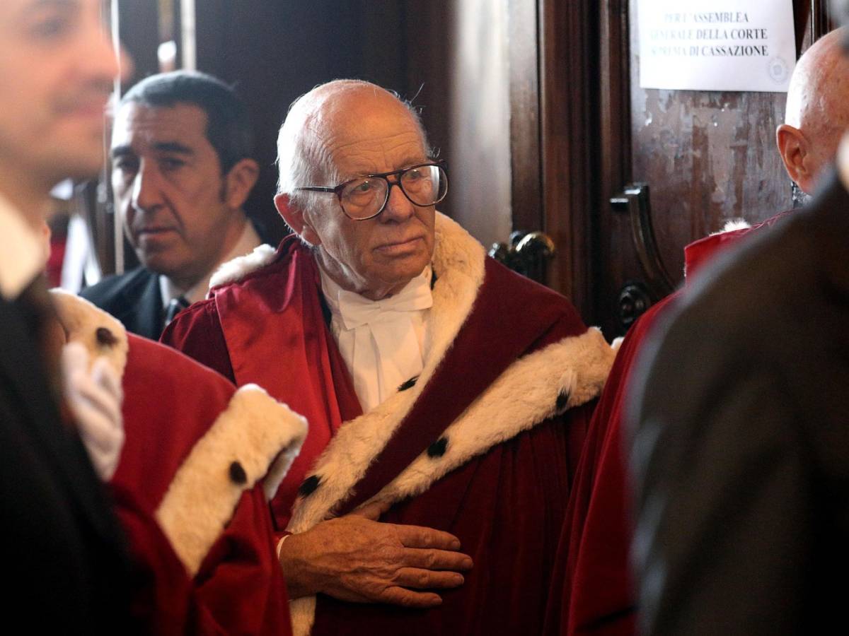 santanch232 vince contro il giudice che condann242 berlusconi lecito criticare il potere anche le toghe da Ilgiornale.it santanch232 vince contro il giudice che condann242 berlusconi lecito criticare il potere anche le toghe