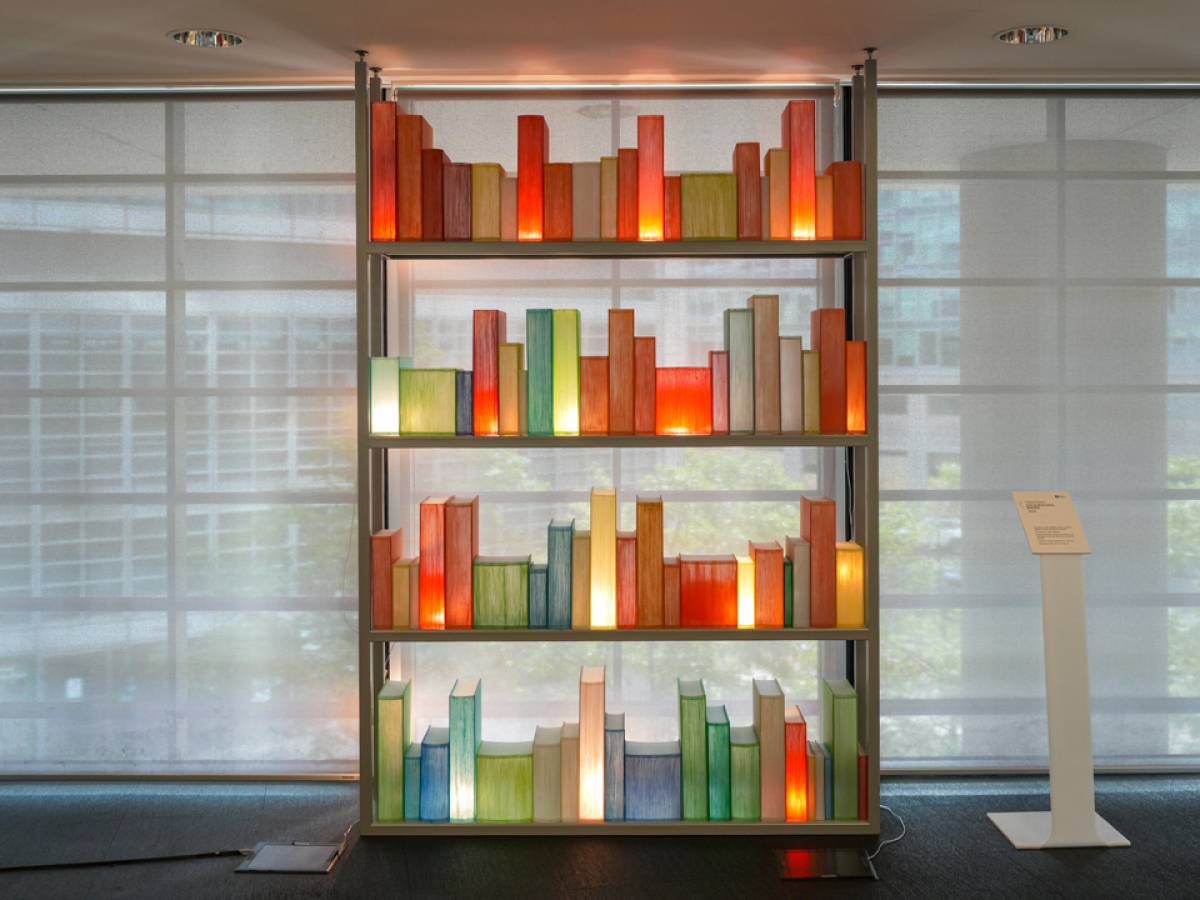 biblioteca tremaglia illuminata dalla luce dei libri da Ilgiornale.it biblioteca tremaglia illuminata dalla luce dei libri