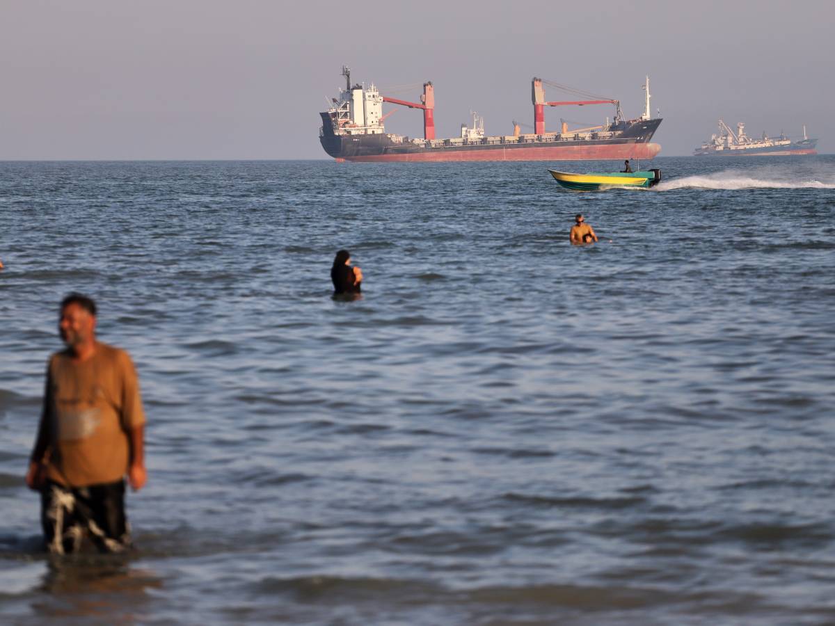hormuz piano per evacuare gli 11mila marinai bloccati altro no degli usa ai pedaggi da Ilgiornale.it hormuz piano per evacuare gli 11mila marinai bloccati altro no degli usa ai pedaggi