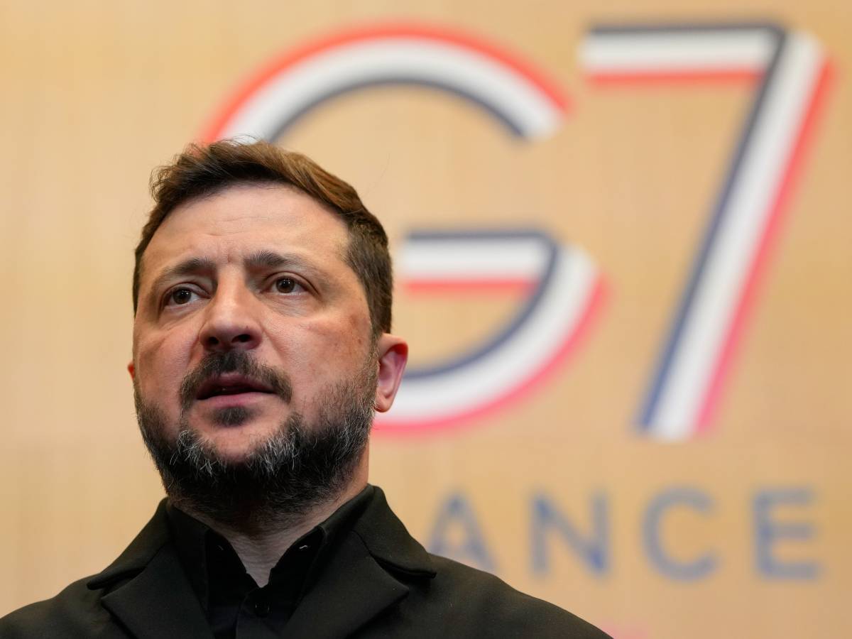 zelensky silura anche syrskyi e nomina drapatyi nuovo comandante dell8217esercito ucraino da Ilgiornale.it zelensky silura anche syrskyi e nomina drapatyi nuovo comandante dell8217esercito ucraino