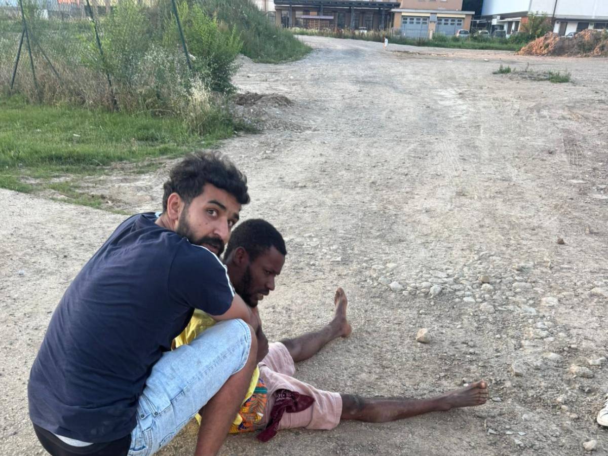 il passante eroe che ha salvato il bimbo dal nigeriano che voleva strangolarlo cos236 l ho bloccato da Ilgiornale.it il passante eroe che ha salvato il bimbo dal nigeriano che voleva strangolarlo cos236 l ho bloccato