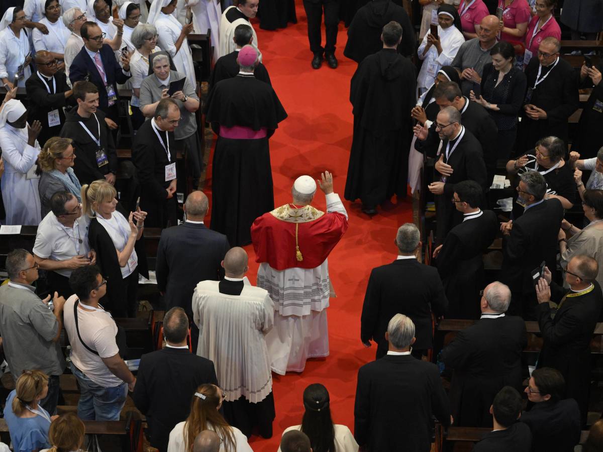 il corpo di agostino e il no alla guerra la giornata del papa sveglia la lombardia da Ilgiornale.it il corpo di agostino e il no alla guerra la giornata del papa sveglia la lombardia