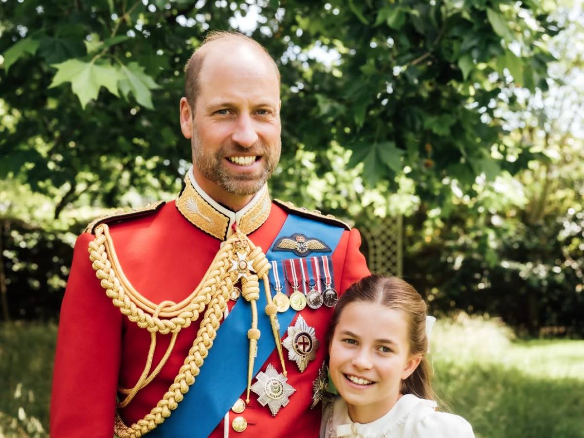 il principe william compie 44 anni sui social la foto da solo con charlotte da Ilgiornale.it il principe william compie 44 anni sui social la foto da solo con charlotte