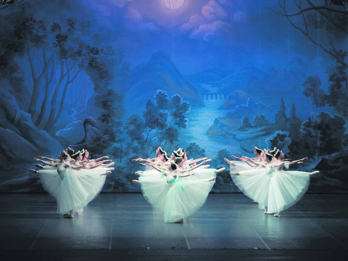 giselle salva ancora albrecht nel balletto stile ottocento del tam da Ilgiornale.it giselle salva ancora albrecht nel balletto stile ottocento del tam