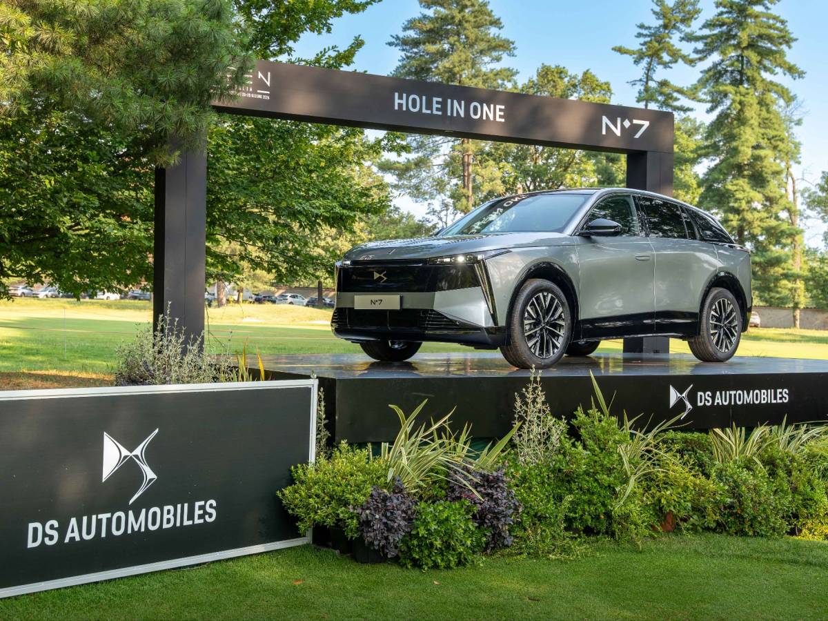 ds n1767 si aprono gli ordini per l8217ambizioso c suv prodotto in italia i prezzi da Ilgiornale.it ds n1767 si aprono gli ordini per l8217ambizioso c suv prodotto in italia i prezzi