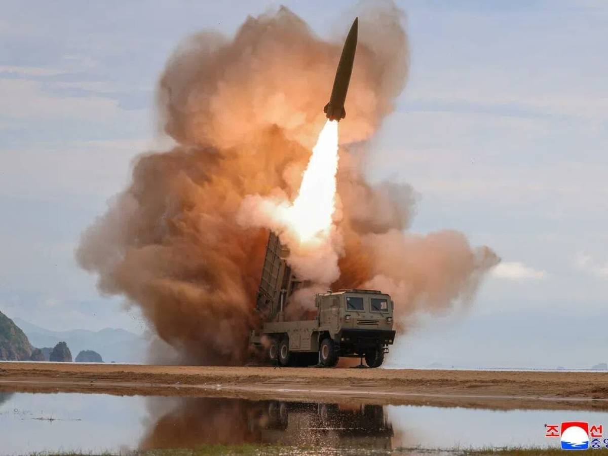 lanciarazzi multipli e nuovi missili cosa sappiamo del super test di kim da Ilgiornale.it lanciarazzi multipli e nuovi missili cosa sappiamo del super test di kim
