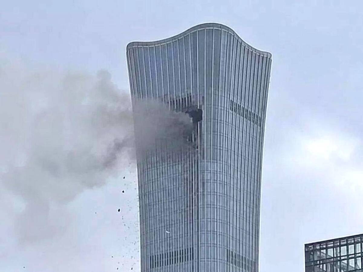 il decollo il segnale che si spegne poi lo schianto a pechino il mistero sul volo nel cuore della cina da Ilgiornale.it il decollo il segnale che si spegne poi lo schianto a pechino il mistero sul volo nel cuore della cina