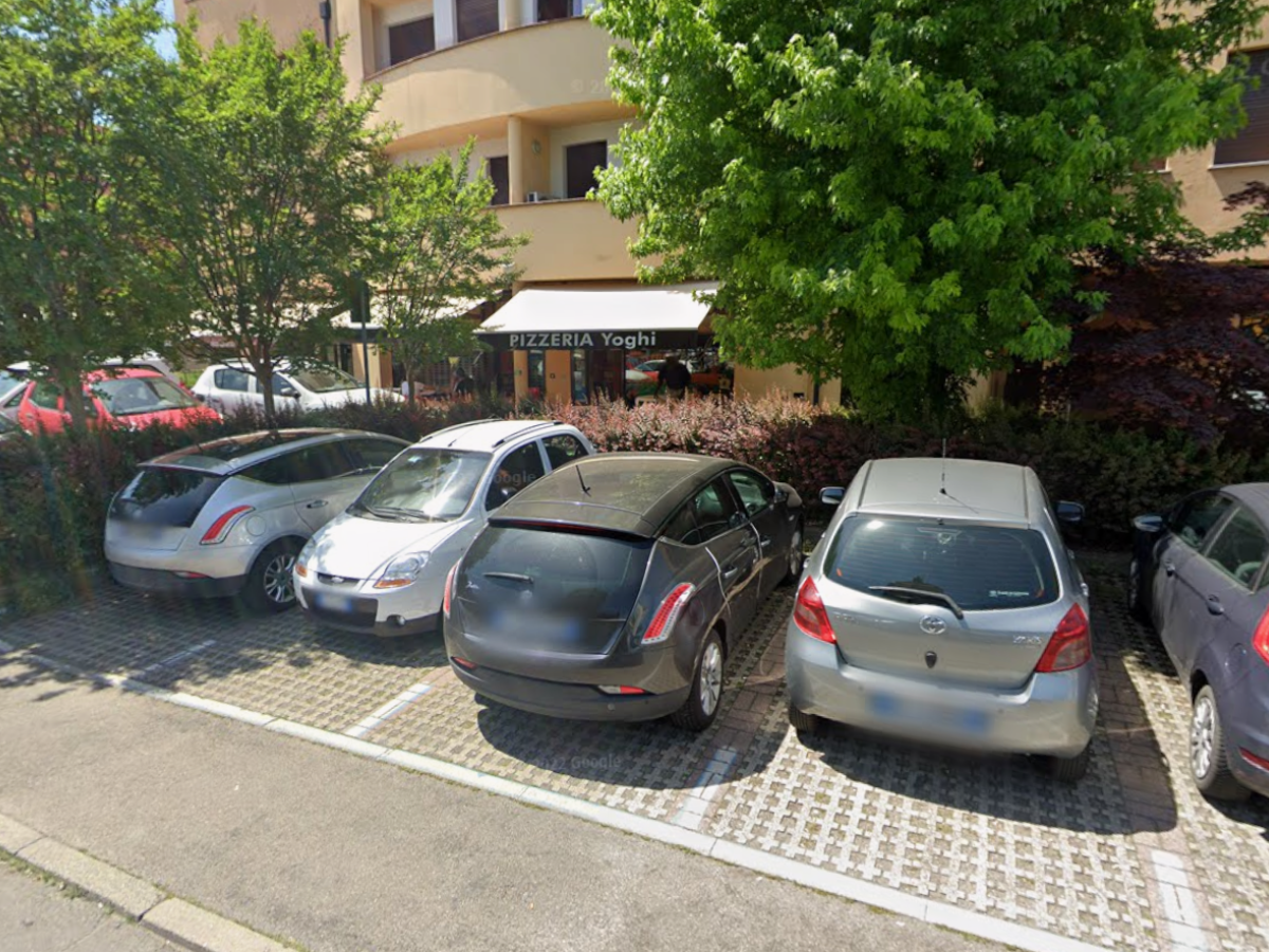 dammi una pizza gratis e lo straniero uccide a coltellate il ristoratore da Ilgiornale.it dammi una pizza gratis e lo straniero uccide a coltellate il ristoratore