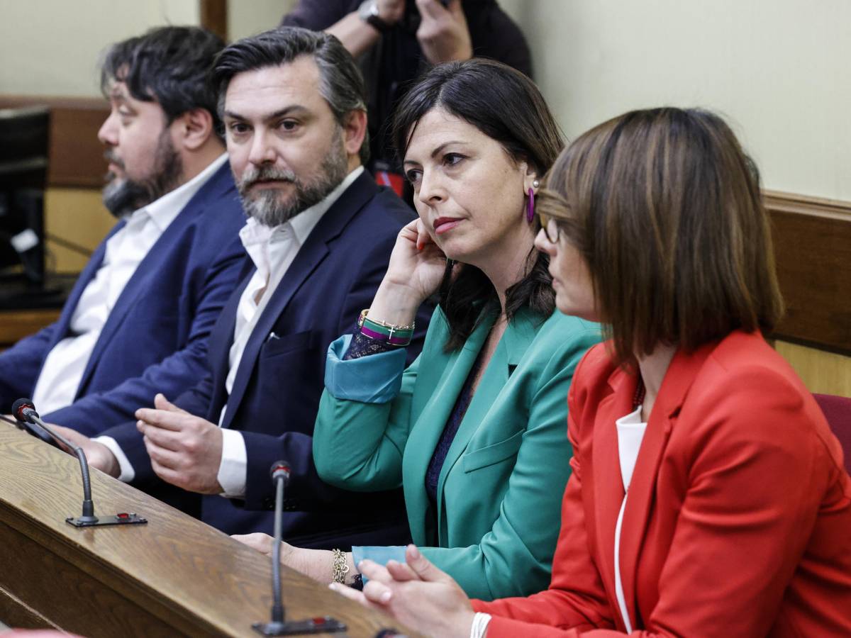 vigilanza rai le opposizioni si dimettono in massa dalla commissione da Ilgiornale.it vigilanza rai le opposizioni si dimettono in massa dalla commissione