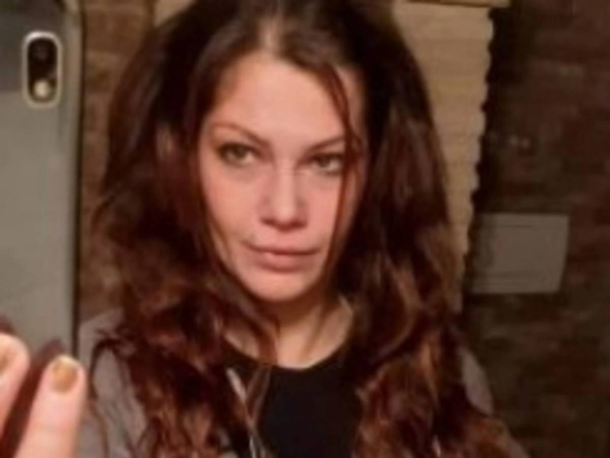 uccide a coltellate il suo compagno da Ilgiornale.it uccide a coltellate il suo compagno
