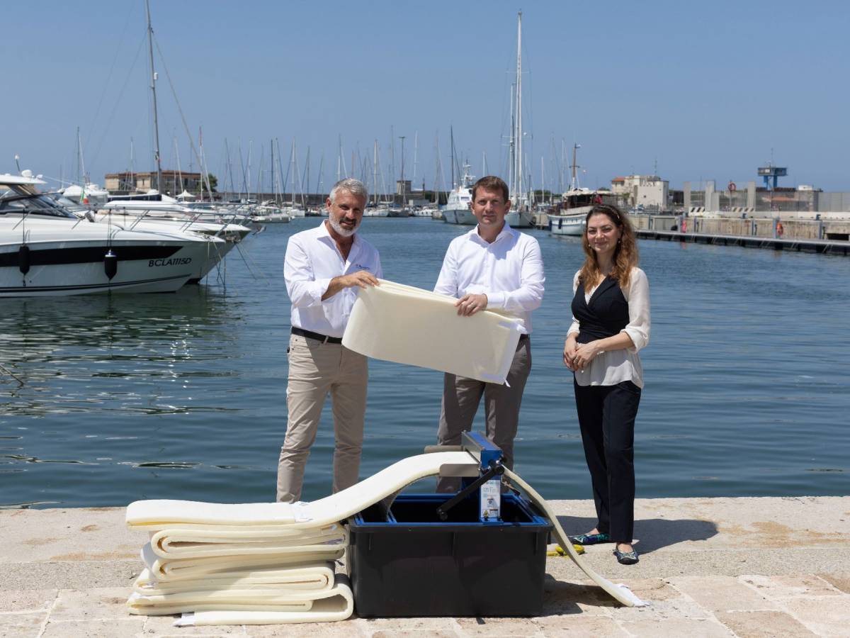 hyundai mission blue sbarca a livorno con lifegate protegge il mare grazie alla tecnologia foamflex da Ilgiornale.it hyundai mission blue sbarca a livorno con lifegate protegge il mare grazie alla tecnologia foamflex