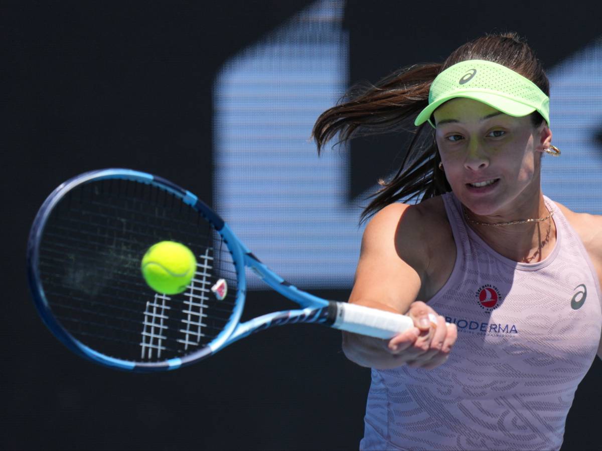 anguria pro pal sulla racchetta cos236 la tennista turca ha aggirato le regole a wimbledon da Ilgiornale.it anguria pro pal sulla racchetta cos236 la tennista turca ha aggirato le regole a wimbledon