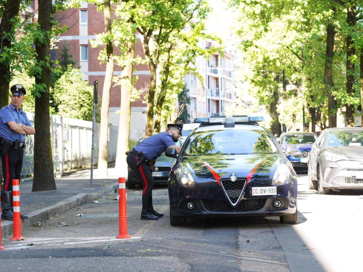 chi 232 lamin saidilly l8217uomo che ha accoltellato un passante di fronte un bar a milano da Ilgiornale.it chi 232 lamin saidilly l8217uomo che ha accoltellato un passante di fronte un bar a milano