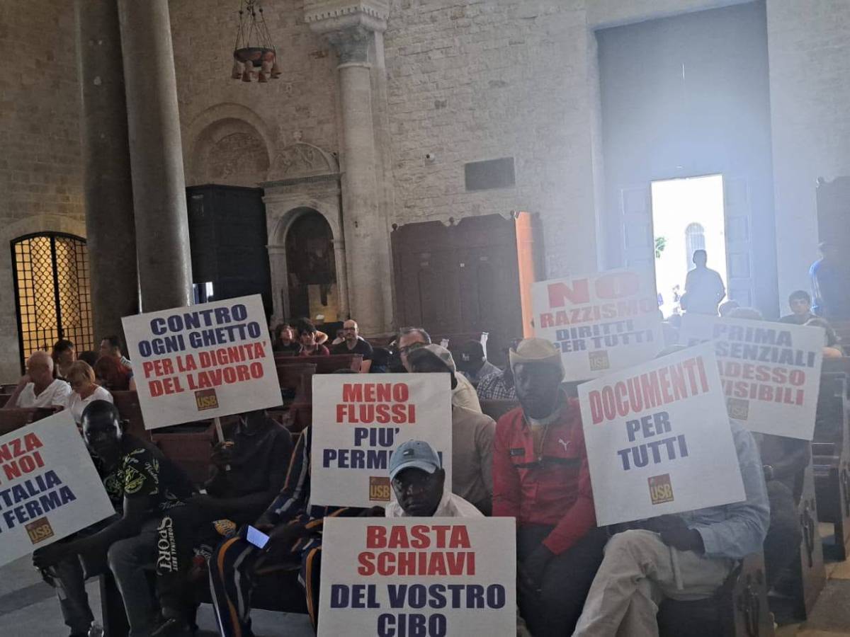 i braccianti di torretta antonacci occupano la basilica di san nicola di bari per 5 ore documenti per tutti e stop ai ghetti da Ilgiornale.it i braccianti di torretta antonacci occupano la basilica di san nicola di bari per 5 ore documenti per tutti e stop ai ghetti