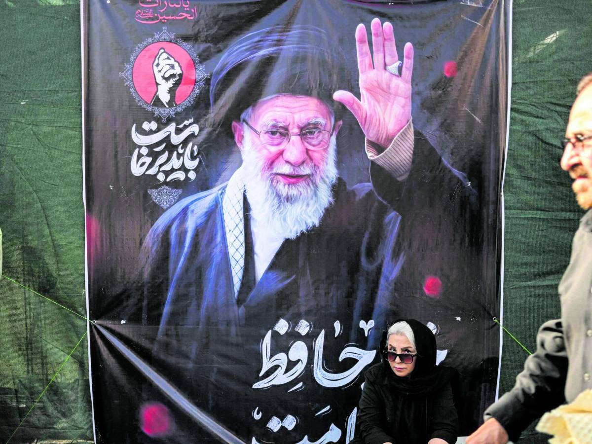 teheran i cori della piazza pro khamenei morte a trump e bibi da Ilgiornale.it teheran i cori della piazza pro khamenei morte a trump e bibi