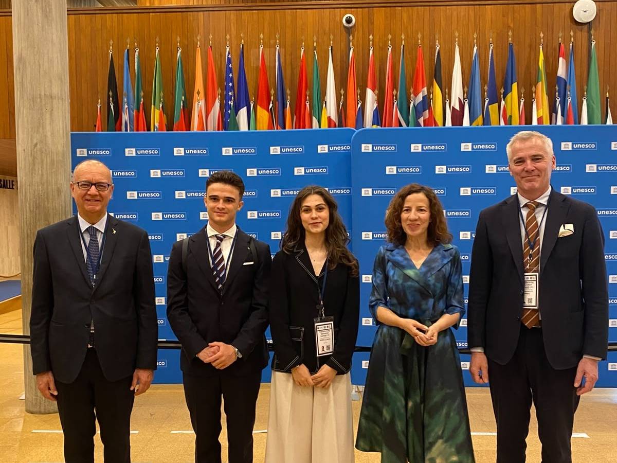 valditara all unesco italia esempio di partecipazione studentesca da Ilgiornale.it valditara all unesco italia esempio di partecipazione studentesca