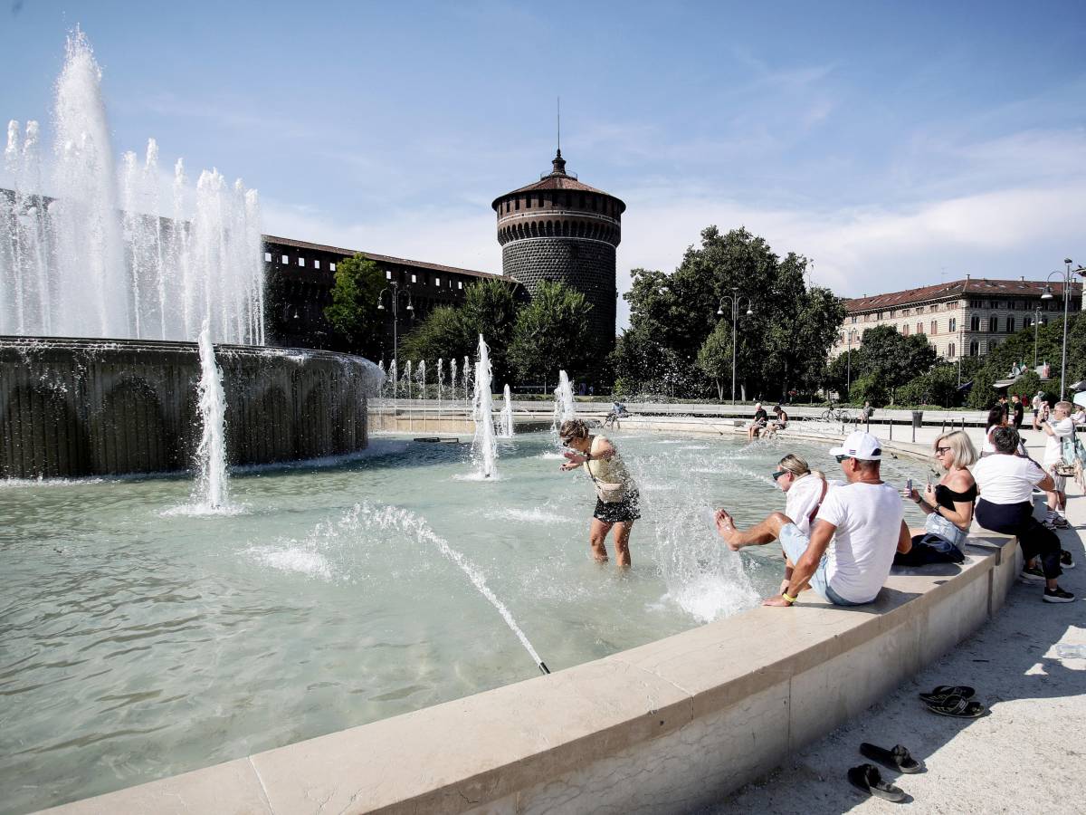 nuova e intensa ondata di calore temperature e durata cosa sappiamo da Ilgiornale.it nuova e intensa ondata di calore temperature e durata cosa sappiamo