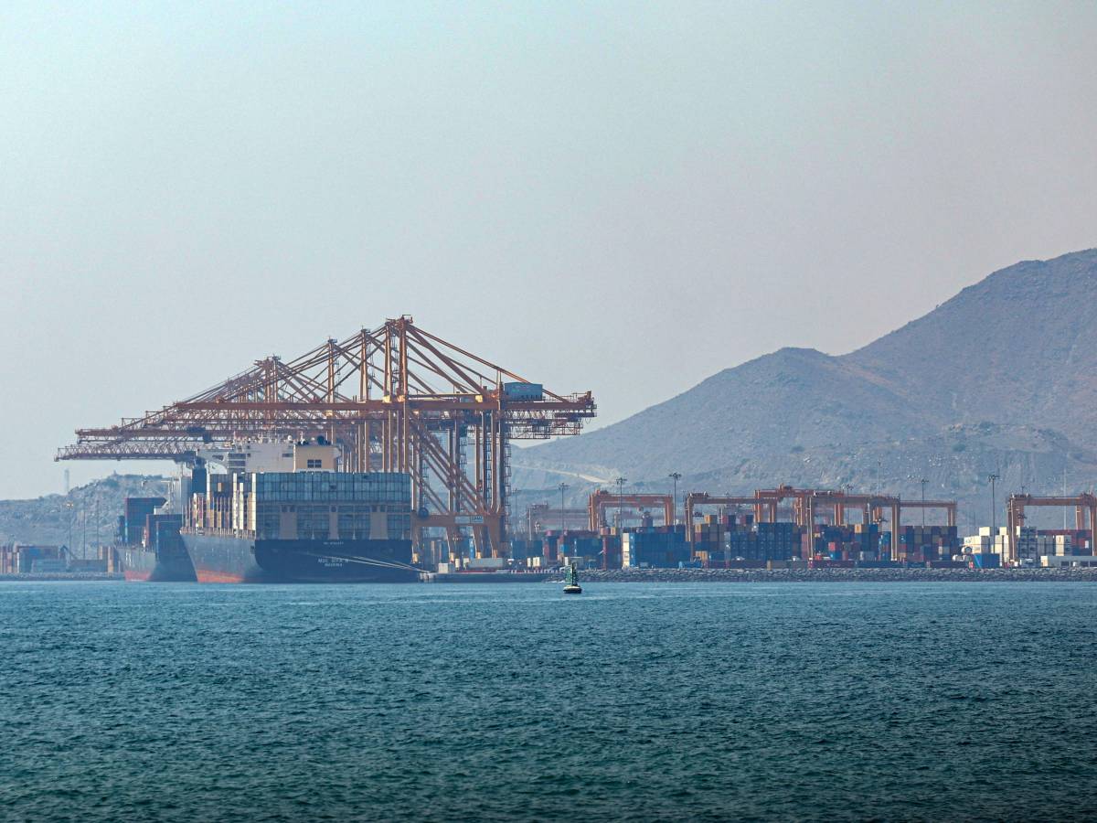 completata la terza ondata di raid usa contro l iran colpite decine di obiettivi i pasdaran rivendicano attacchi contro basi americane in medio oriente da Ilgiornale.it completata la terza ondata di raid usa contro l iran colpite decine di obiettivi i pasdaran rivendicano attacchi contro basi americane in medio oriente