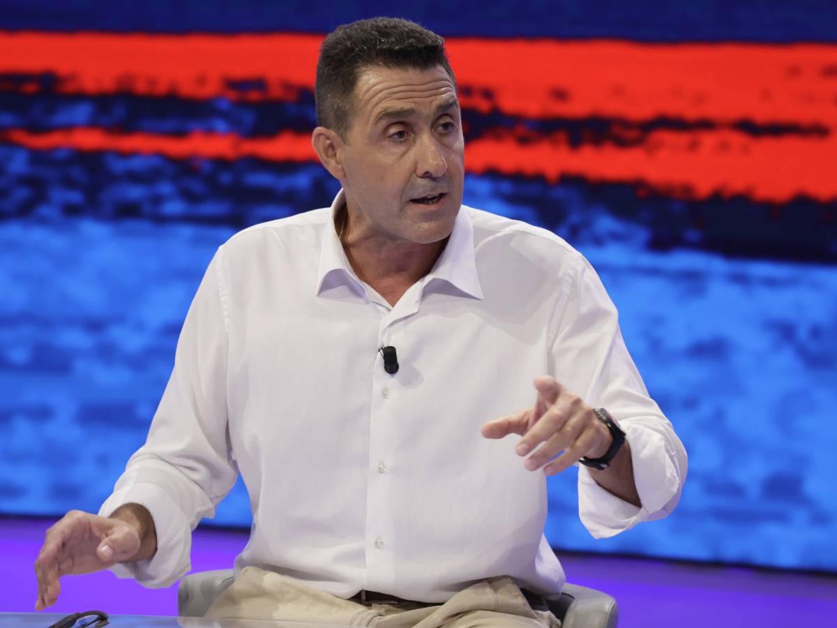 la7 arruola vannacci ma il generale spara a salve da Ilgiornale.it la7 arruola vannacci ma il generale spara a salve