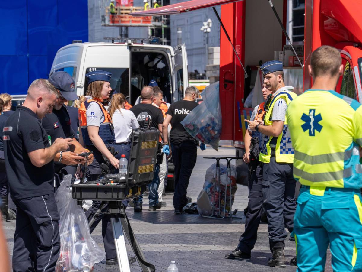 bruxelles incendio in una palazzina residenziale almeno 4 morti e 6 dispersi da Ilgiornale.it bruxelles incendio in una palazzina residenziale almeno 4 morti e 6 dispersi