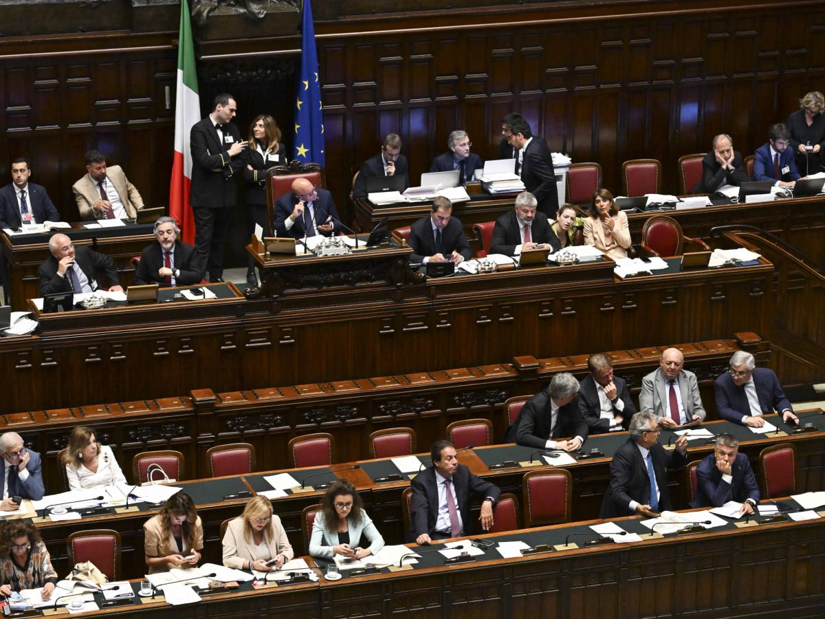 legge elettorale riparte la seduta alla camera il relatore cambia parere su due emendamenti il ministro ciriani il governo va avanti da Ilgiornale.it legge elettorale riparte la seduta alla camera il relatore cambia parere su due emendamenti il ministro ciriani il governo va avanti