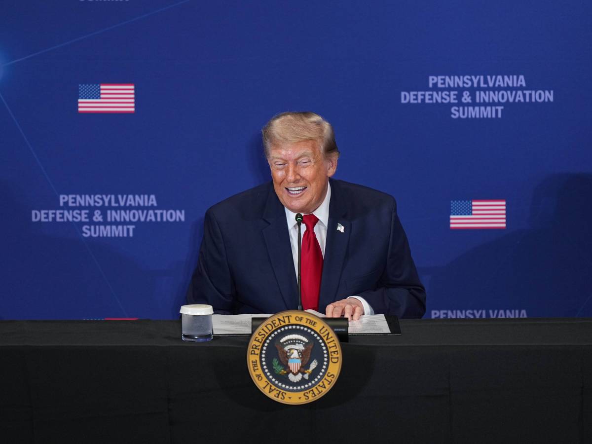 trump agita il voto attacco a cia e cina da Ilgiornale.it trump agita il voto attacco a cia e cina