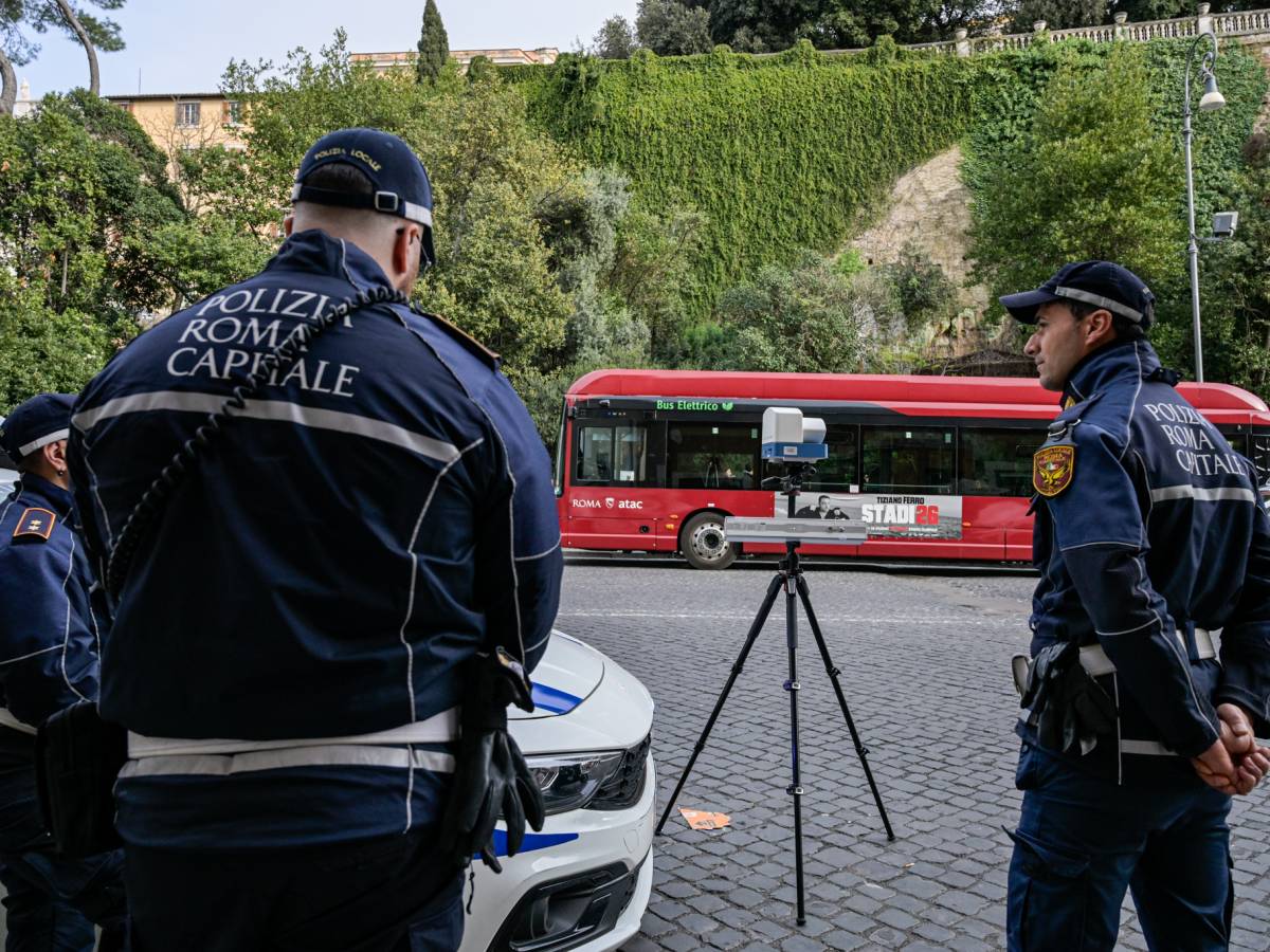 autovelox ecco quali possono fare sanzioni valide dopo il decreto e quando una multa 232 davvero impugnabile da Ilgiornale.it autovelox ecco quali possono fare sanzioni valide dopo il decreto e quando una multa 232 davvero impugnabile