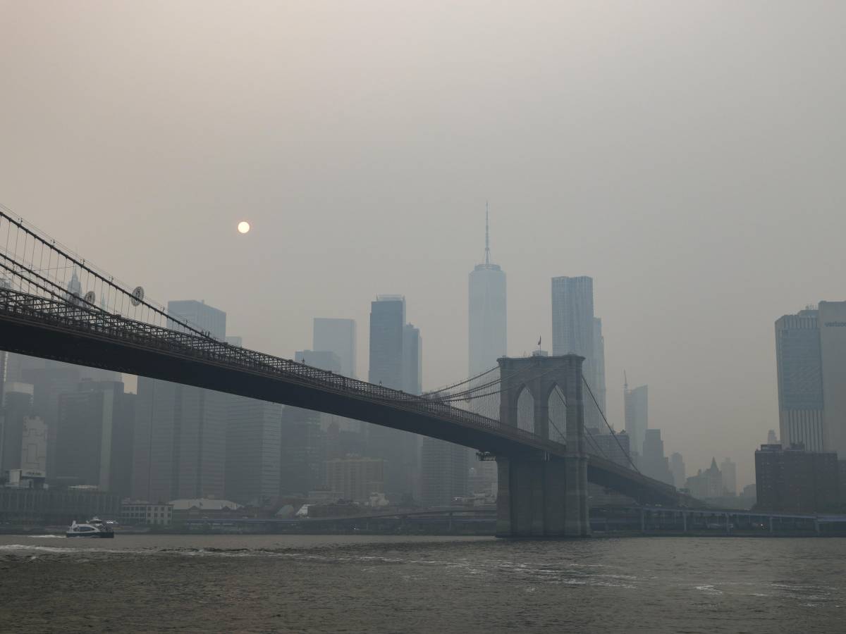 mondiali 2026 fumo su new york a causa degli incendi trump furioso contro il canada da Ilgiornale.it mondiali 2026 fumo su new york a causa degli incendi trump furioso contro il canada