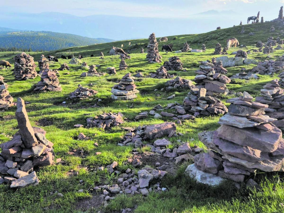 quegli omini di pietra che fanno male alla montagna da Ilgiornale.it quegli omini di pietra che fanno male alla montagna