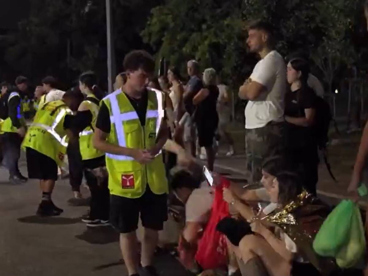 grandine al concerto di bad bunny polemiche per l evacuazione la maura pubblico infuriato da Ilgiornale.it grandine al concerto di bad bunny polemiche per l evacuazione la maura pubblico infuriato