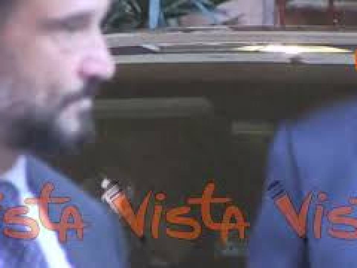 Video Ecco Lespressione Di Berlusconi Alluscita Dalla Sede Di Fratelli Ditalia Dopo Incontro 