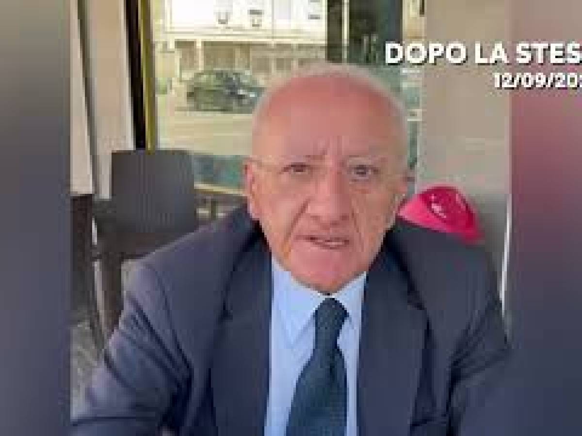 VIDEO: De Luca A Caivano A Sorpresa: Prendere Un Caffè Ha Un Gusto ...