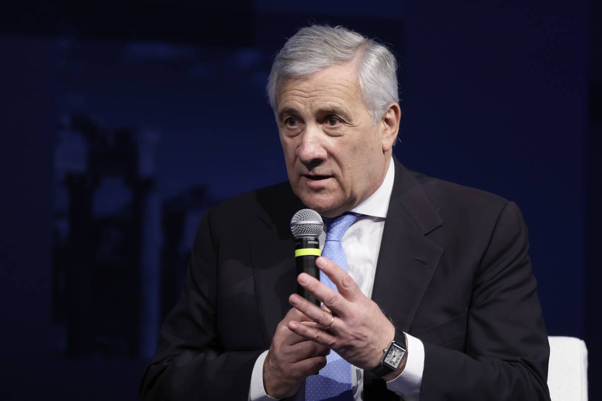 Legge elettorale, Tajani: “Nessun problema nella coalizione”