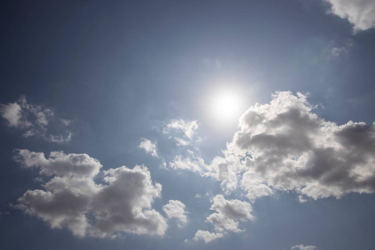 “Ondata di calore anomala”: picchi di 45°C, poi arriverà l’aria artica. Ecco quando