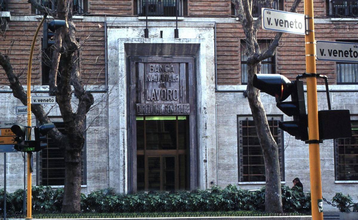 Havas, accuse a Bollorè