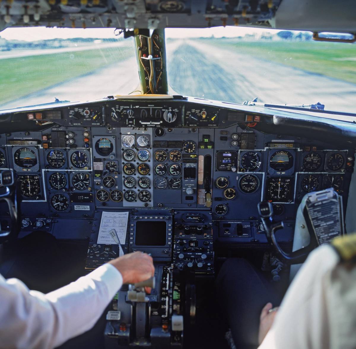 «Linate, corsi speciali per i piloti»