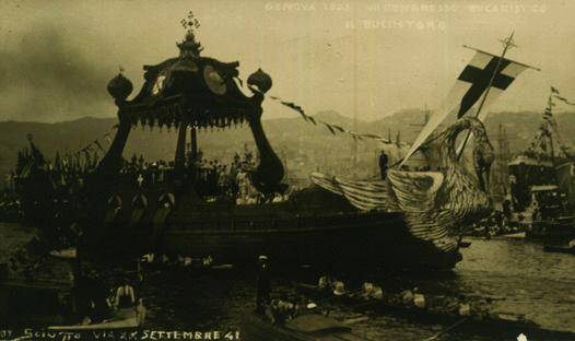 Al congresso del 1923 Santissimo e prelati a bordo del bucintoro