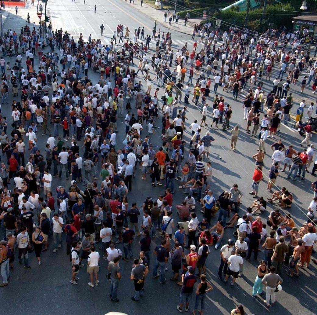 Ieri mille tifosi in piazza, domani tutti