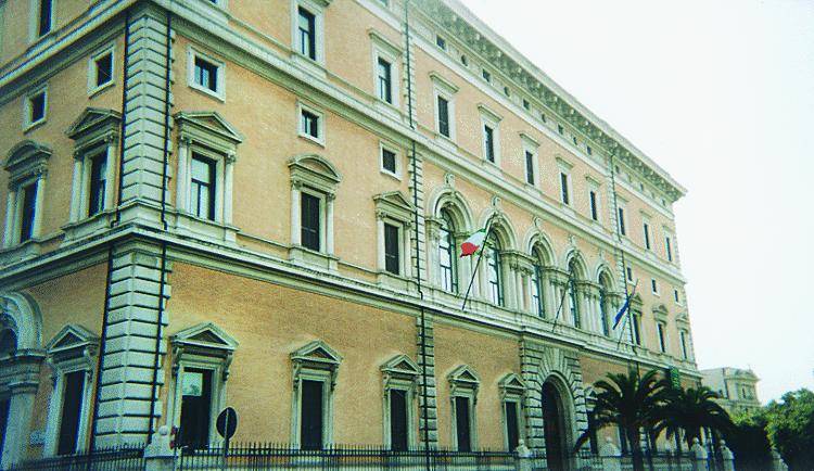 Dopo i mattoni Moneglia rientra in galleria